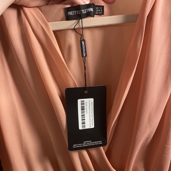 Pretty Little Thing romper - Picture 2 of 2